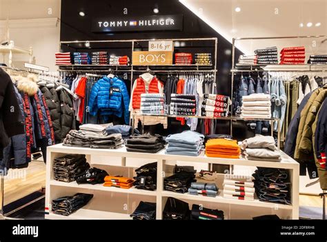 tommy kids outlet.